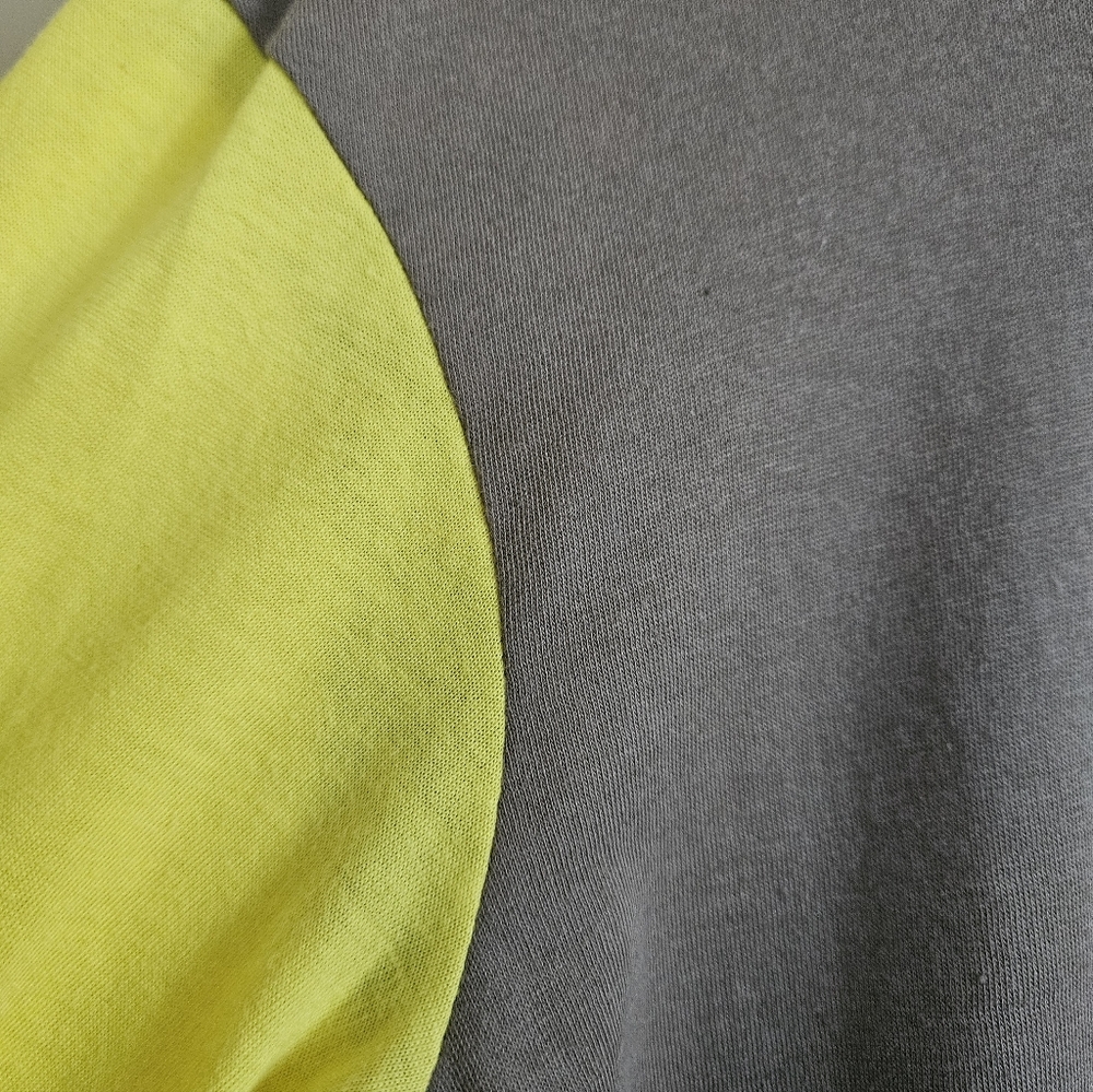 Victoria Secret V-Neck Color Block Top - Picture 5 of 8